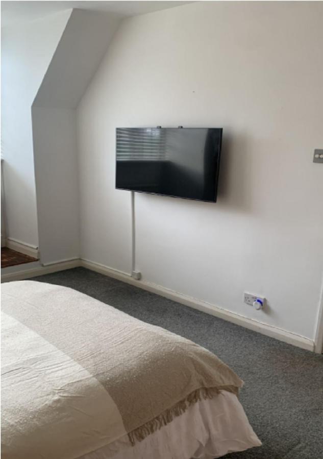 Wandsworth, South London Deluxe King Room 4 المظهر الخارجي الصورة